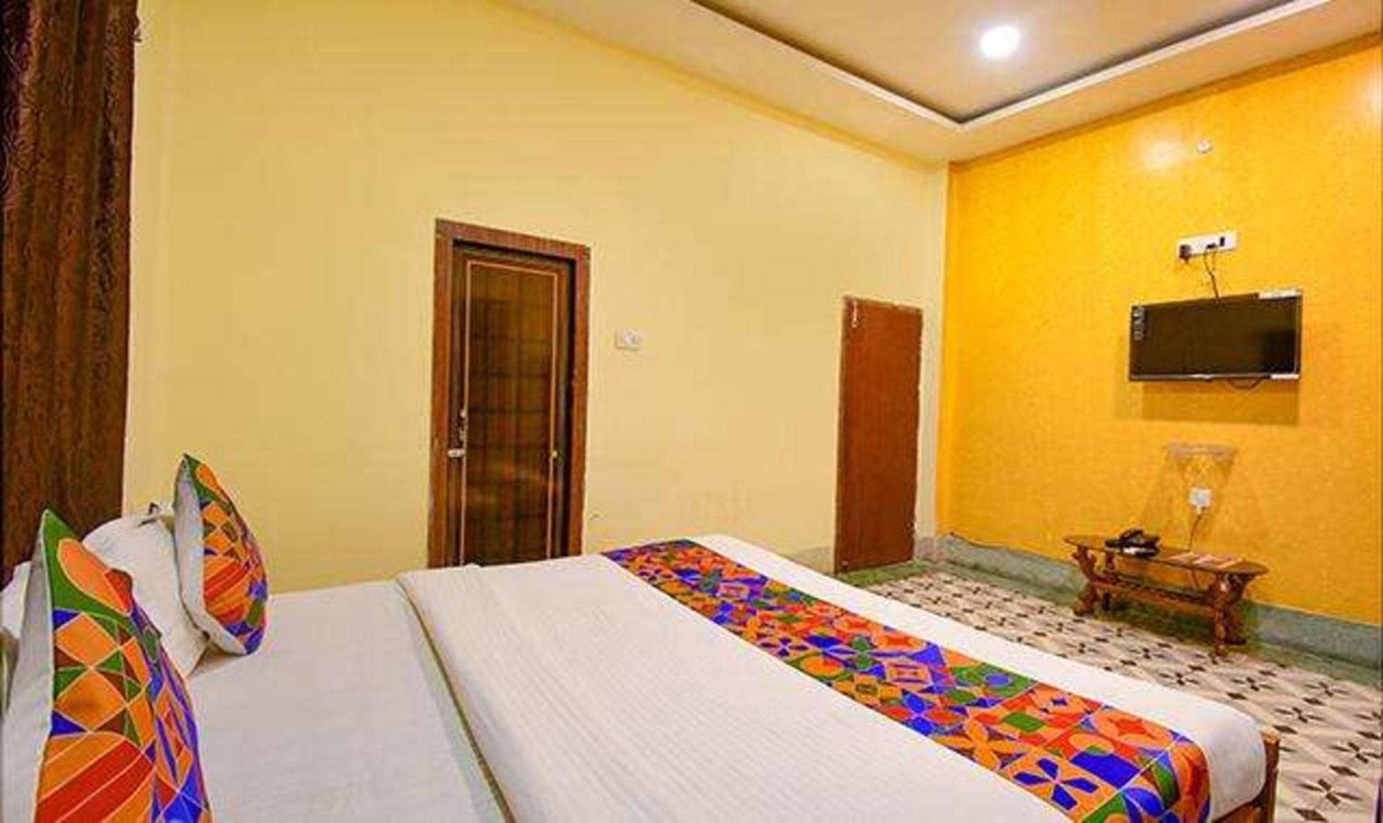 Fabexpress Golden Imperial - Nr Gariyahat Market Kolkata Exterior photo